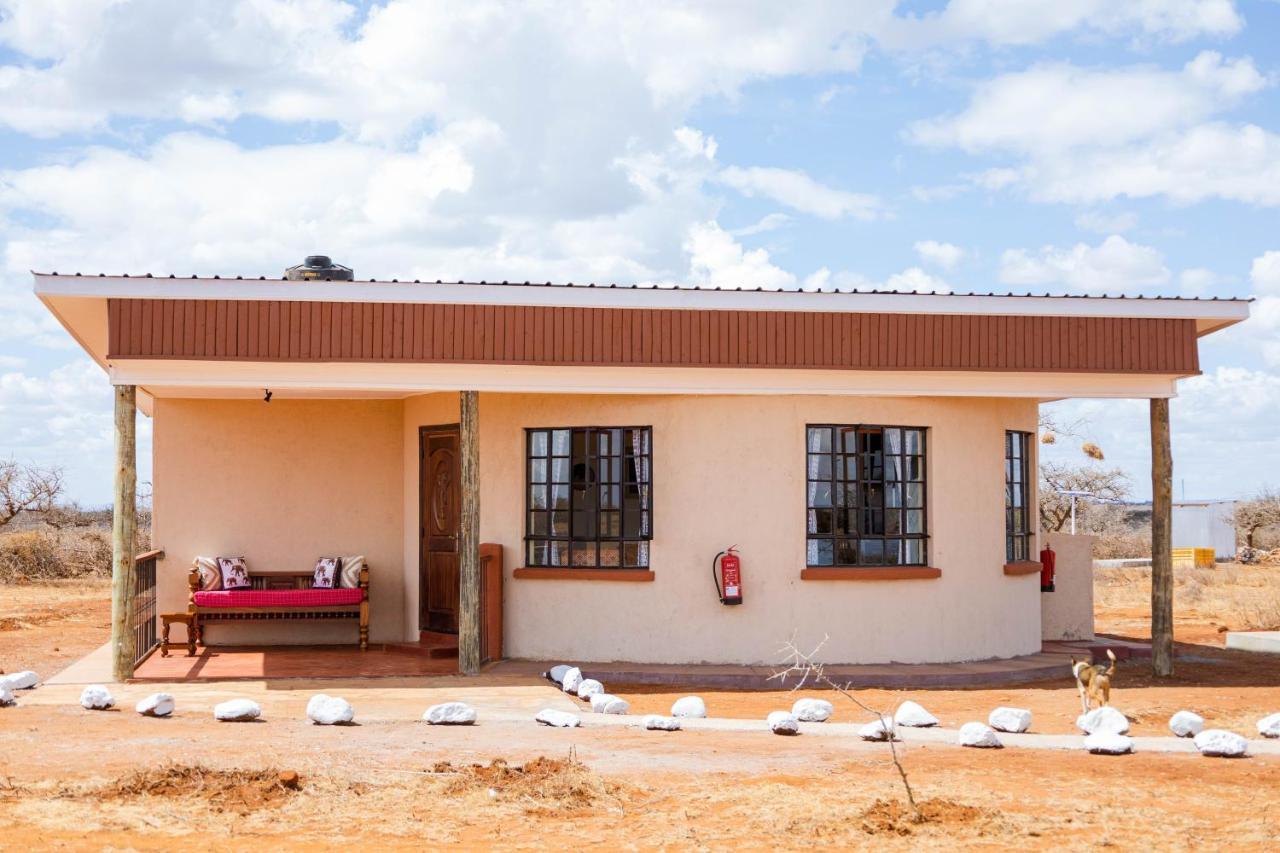 Wild Amboseli Ndovu Cottage. 外观 照片